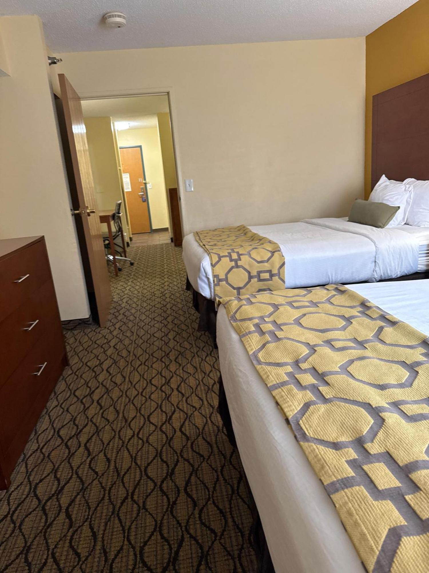 Baymont By Wyndham Mishawaka South Bend Area Hotel Exterior photo
