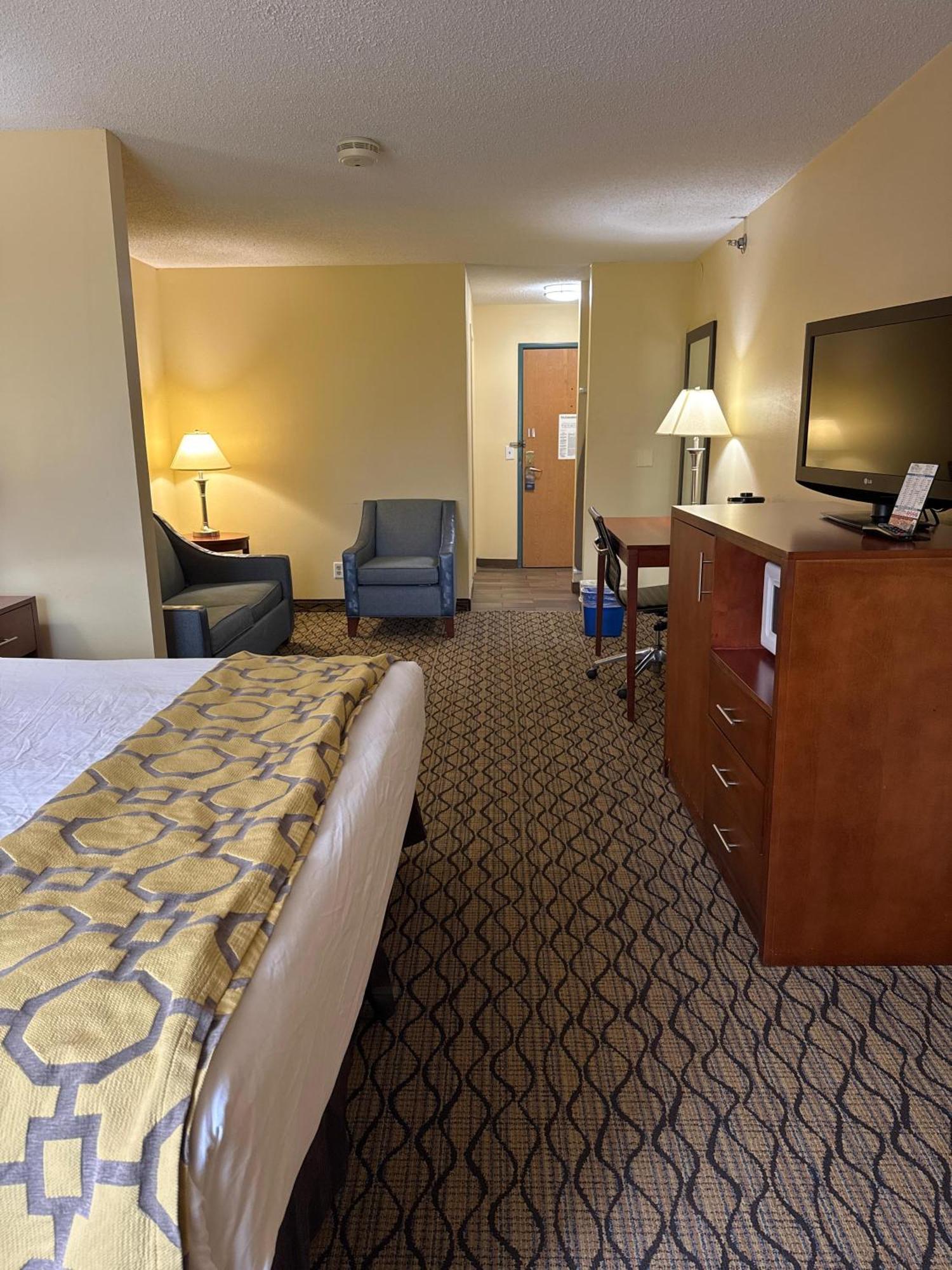 Baymont By Wyndham Mishawaka South Bend Area Hotel Exterior photo